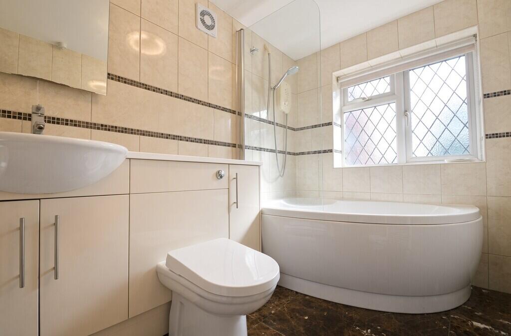 House in Twickenham - View 4