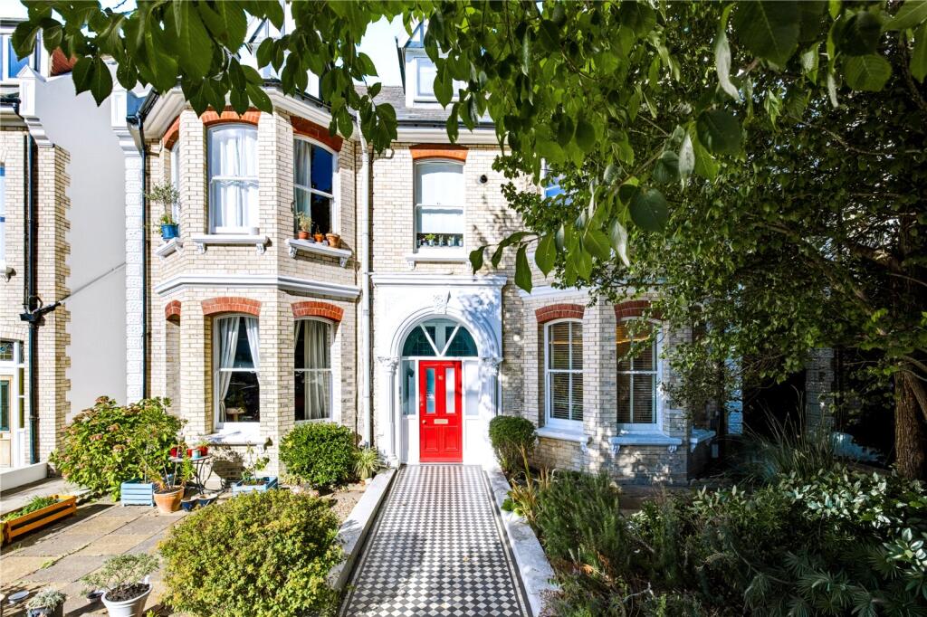 Main image of property: Wilbury Gardens, Hove, East Sussex, BN3