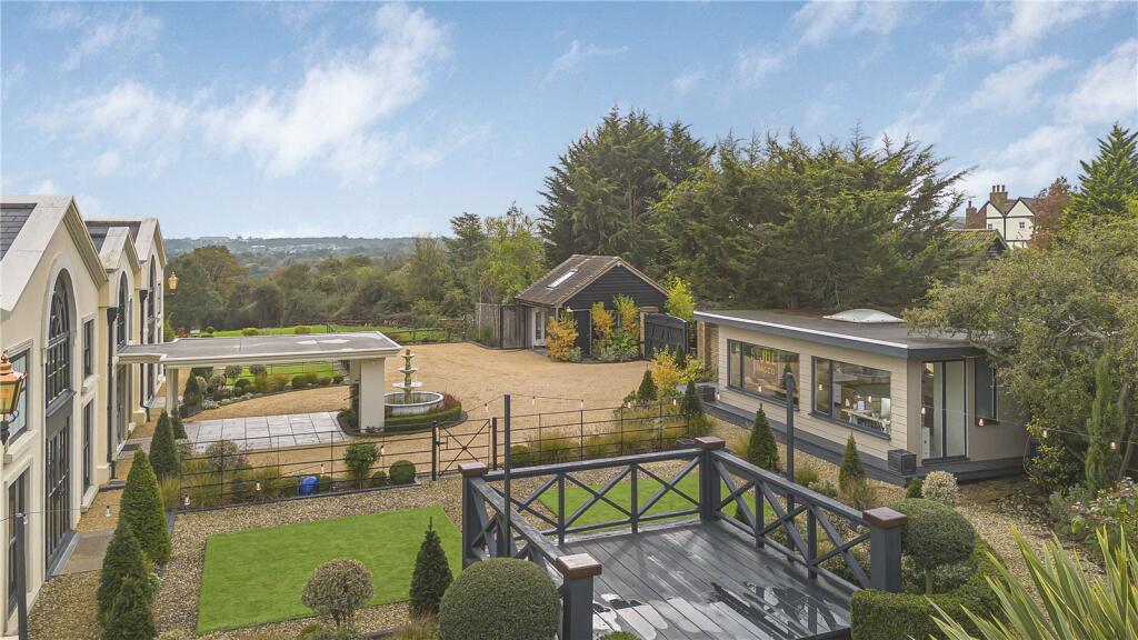 House in Enfield - View 3
