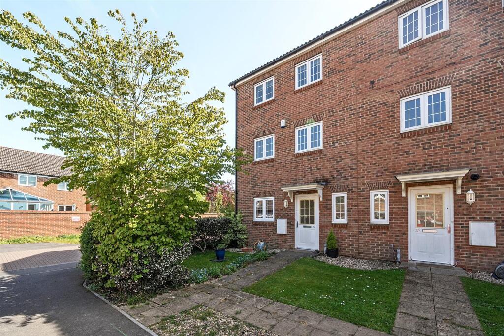 Main image of property: Jersey Drive, Winnersh, Berkshire, RG41 5FR