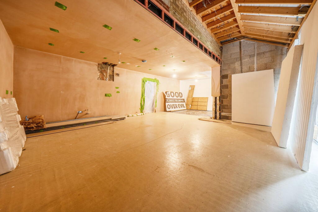 House in Leicester - View 5
