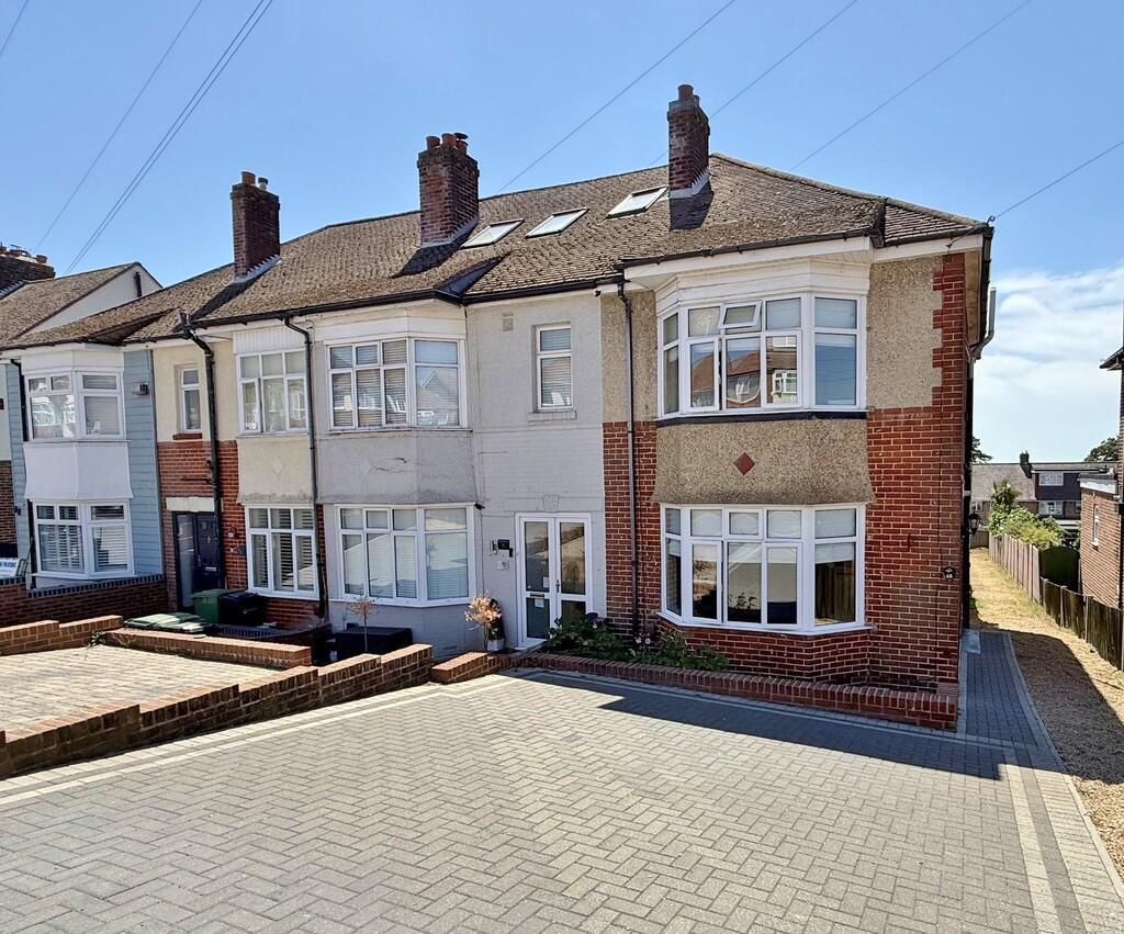 Main image of property: Woodfield Avenue, Farlington, Portsmouth