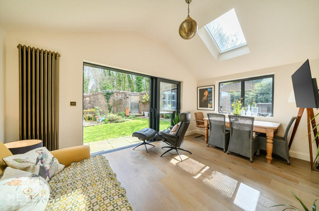 Main image of property: Manor Lane, Dorchester, DT2 9