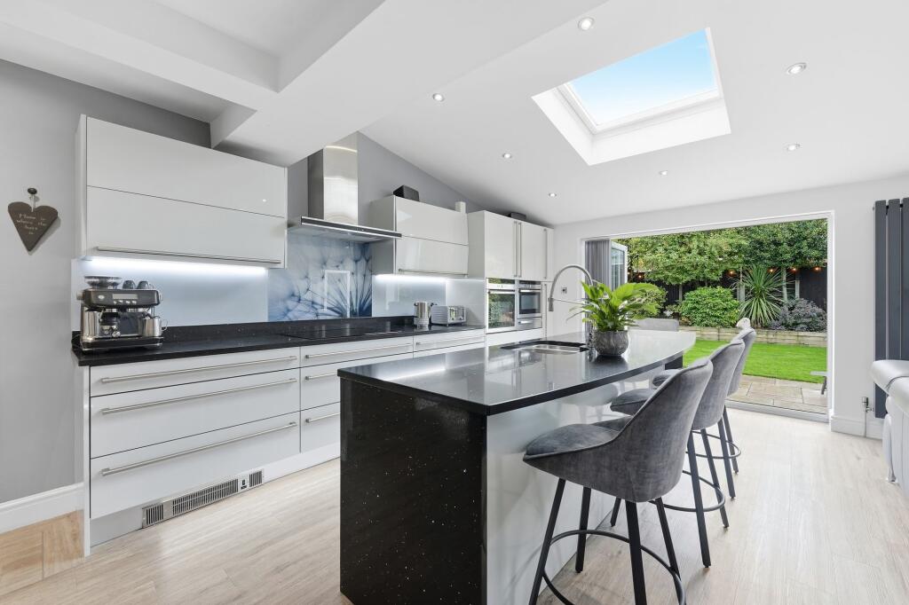 House in Stockport - View 4