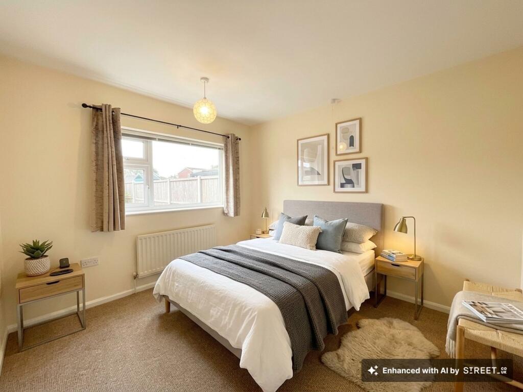 House in Stoke-on-Trent - View 5