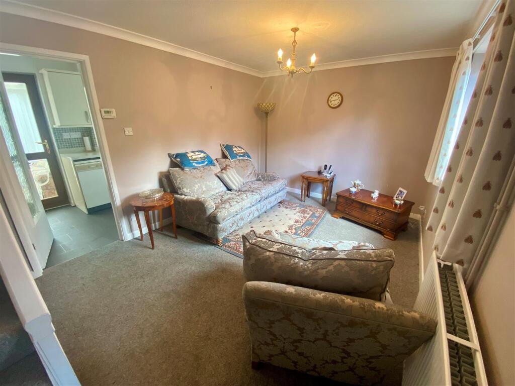 Wood Street Close, Hinckley photo 4