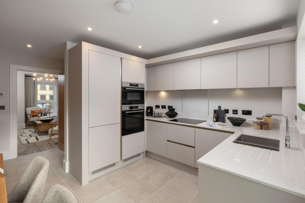 House in Coventry, Tile Hill - View 4