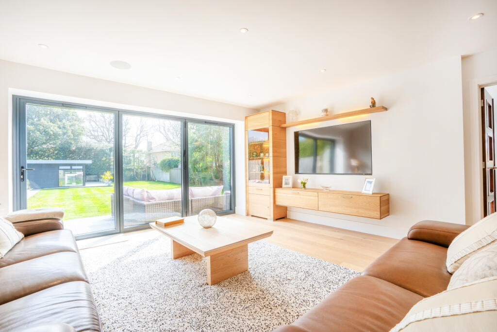 Additional image 12 of Pearce Avenue, Lilliput, Poole, Dorset, BH14