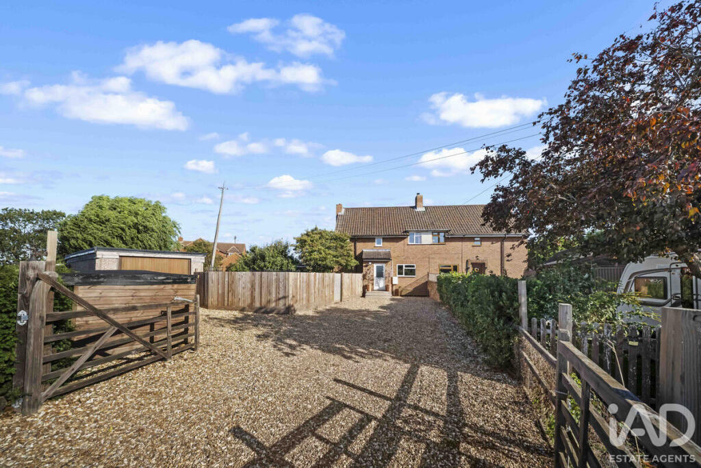 3-bed semi-detached on Black Horse Drove, Littleport, Cambridgeshire, £329,995