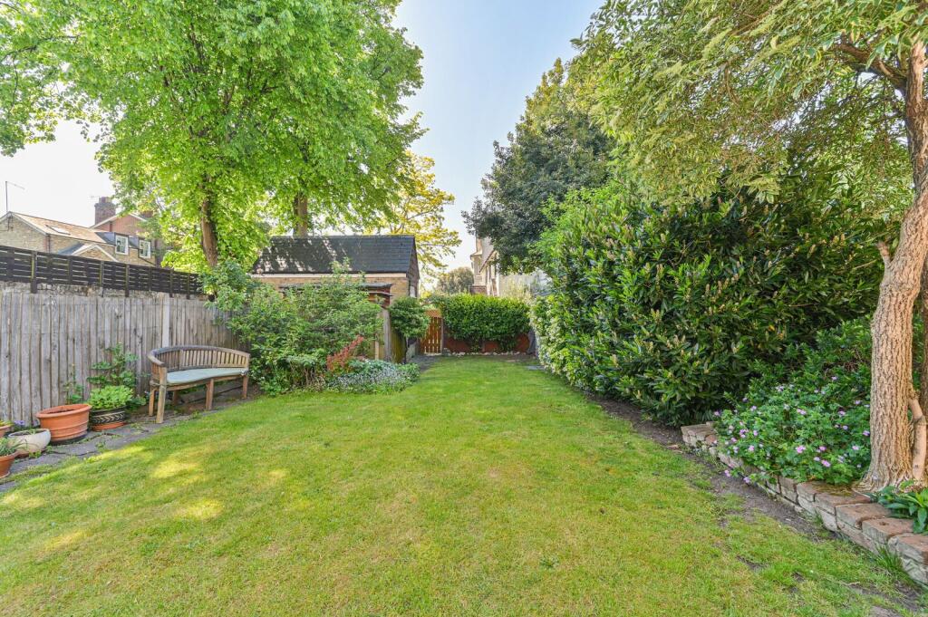 Shooters Hill Road, Blackheath, London, SE3 - Mehr
