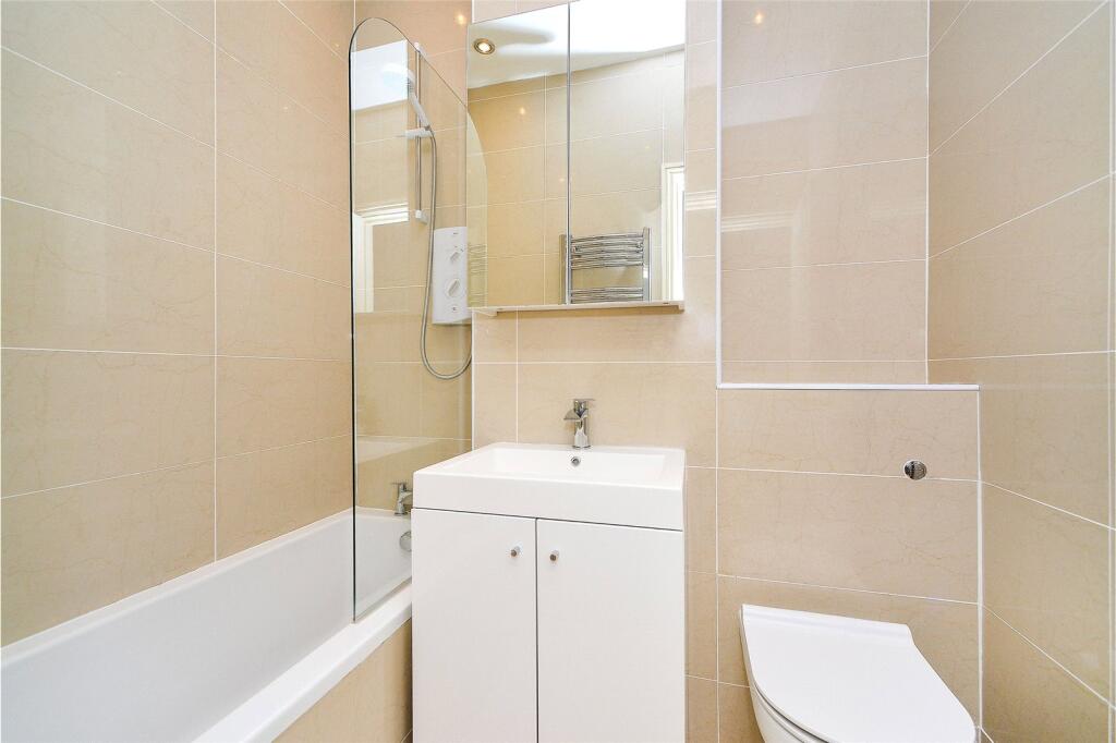 Apartment in Roedean, Brighton Marina - More