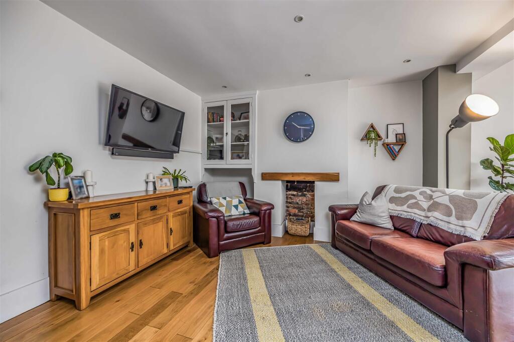 Lakeside Avenue, Portsmouth - View 6