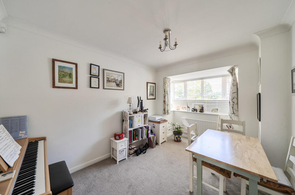 Chesford Drive, Churchdown, Gloucester photo 4