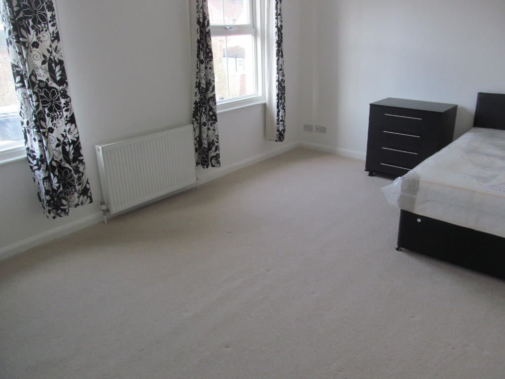 Main image of property: Sidmouth Street, Reading, Berkshire, RG1