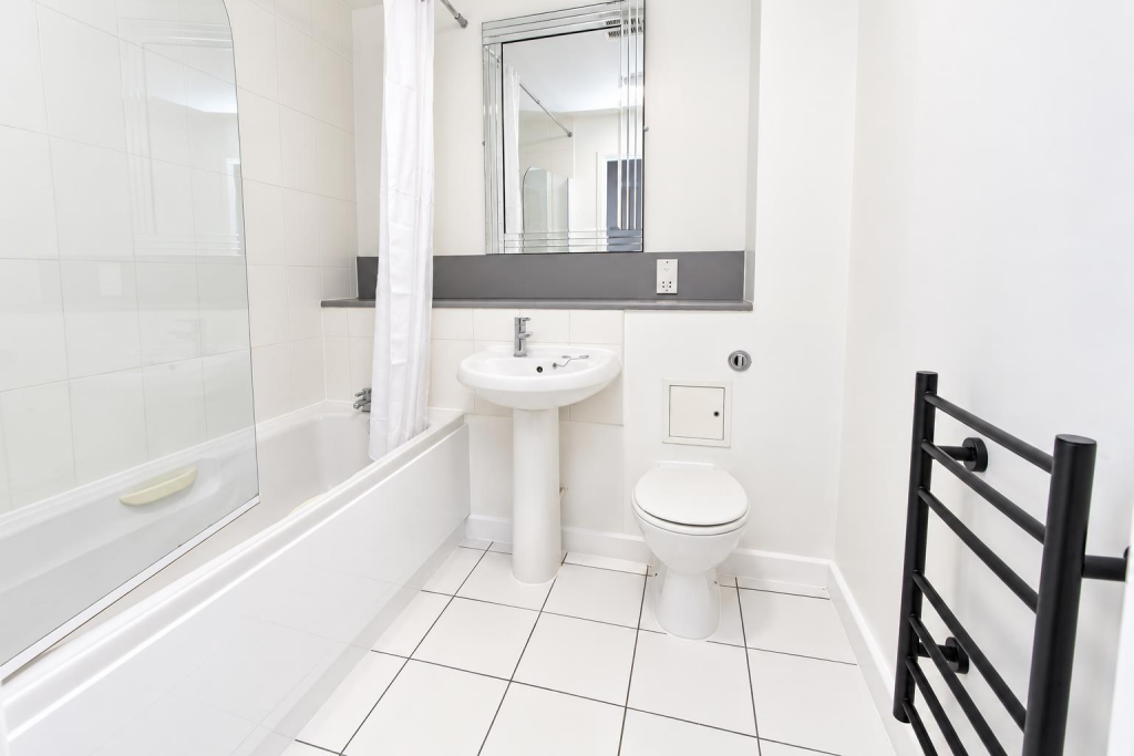 Apartment in Leeds - View 5
