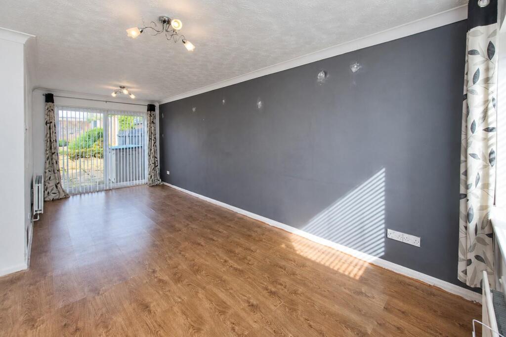 House in Northampton, Earls Barton - View 4