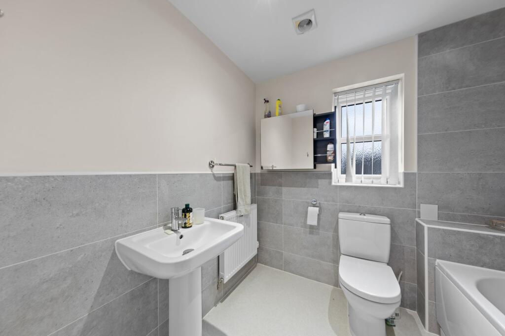 House in Warrington, Padgate, Poulton-with-Fearnhead - View 5