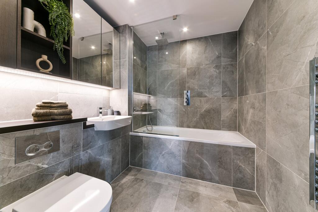 Apartment in London - More