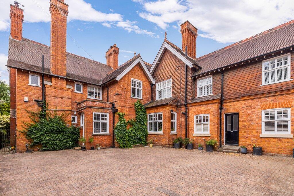 Main image of property: Greetwell Road, Lincoln, LN2