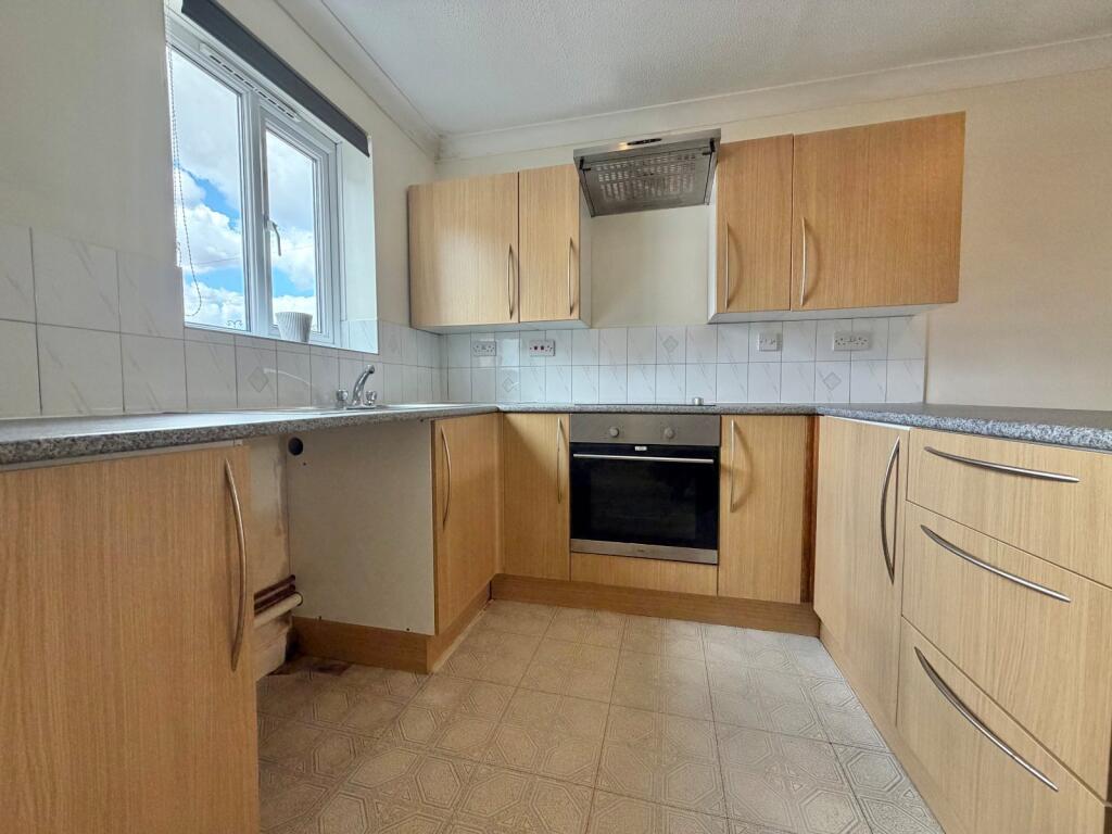 Apartment in Evesham, Greenhill - View 3