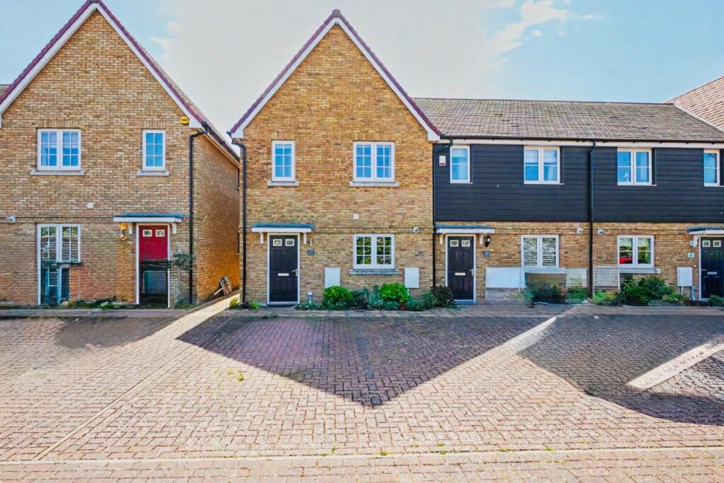 Main image of property: Butchers Green, Rainham,