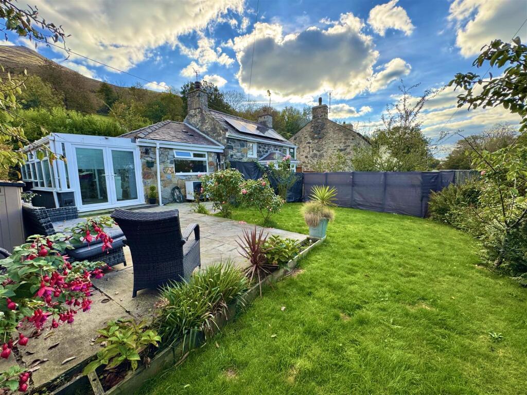 Main image of property: Gyrn Goch, Caernarfon