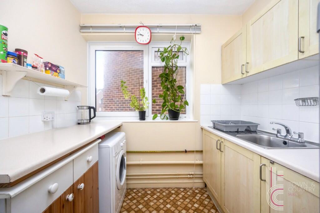 Highcroft Villas, BN1 photo 2