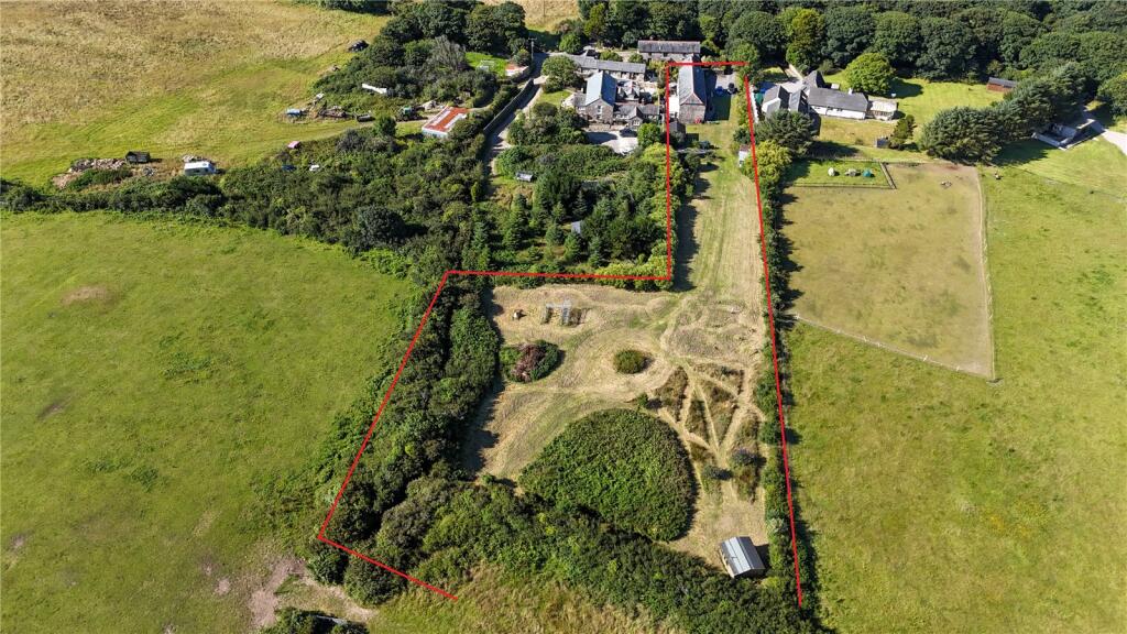 5 bedroom detached house in Newmill with land, planning permission, great outbuildings, potential smallholding, great location, 