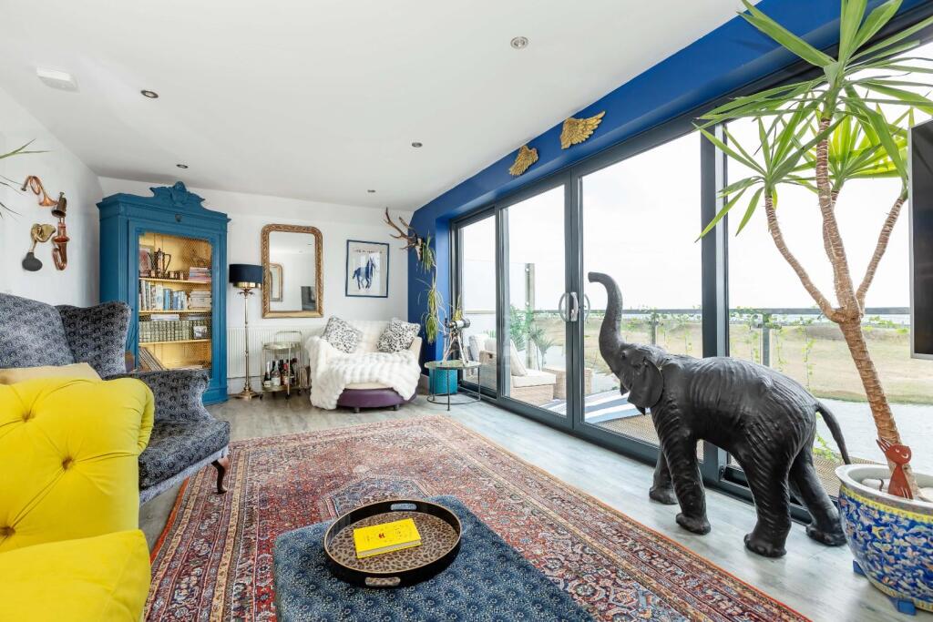 Brighton Road, Lancing photo 3