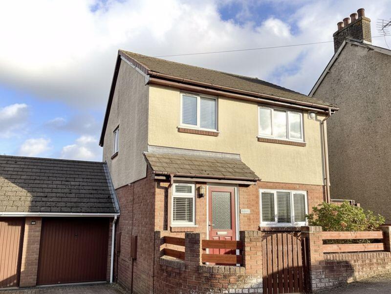 Main image of property: parragate Road, cinderford