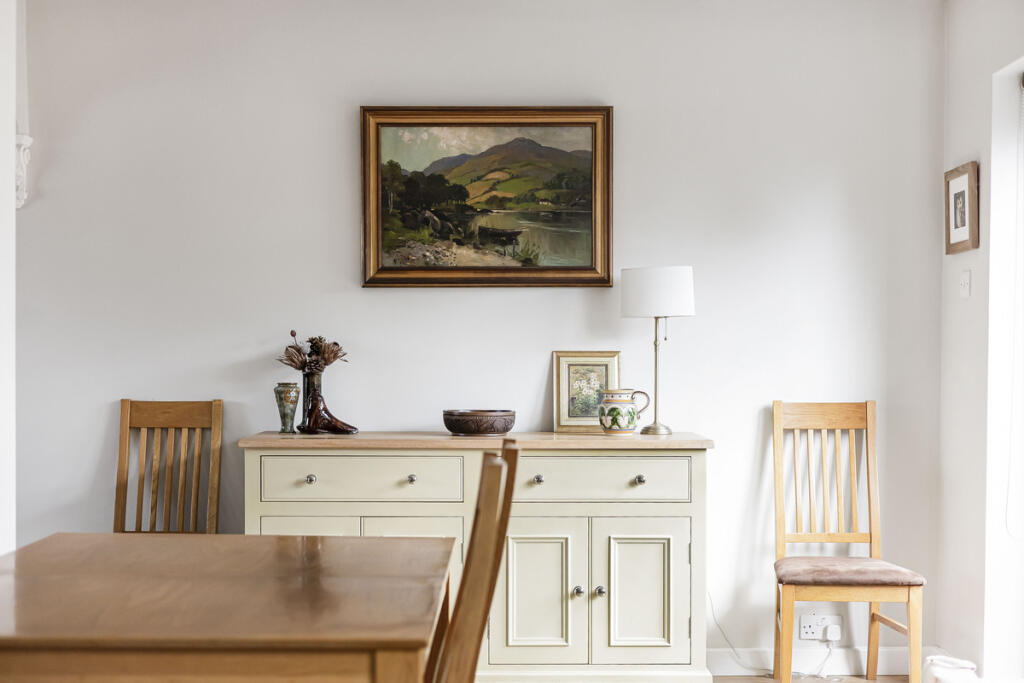 House in Twyford, Wokingham - View 3
