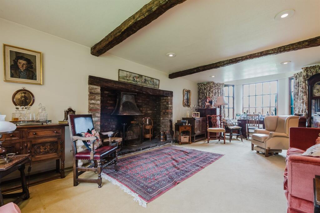 Hall Lane, Mobberley photo 3