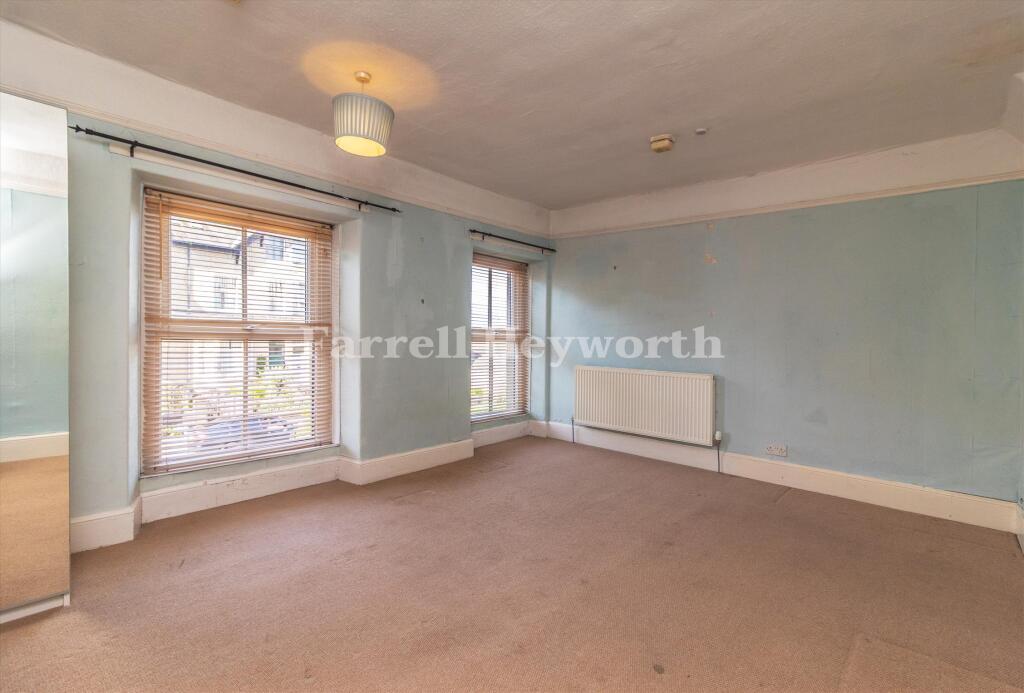 House in Lancaster - View 5