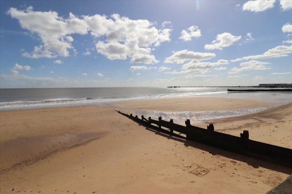 Main image of property: Homelea, Walton on the Naze