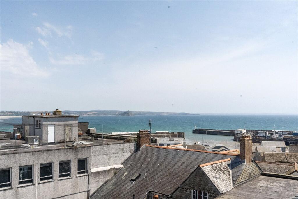 Apartment in Truro - View 4