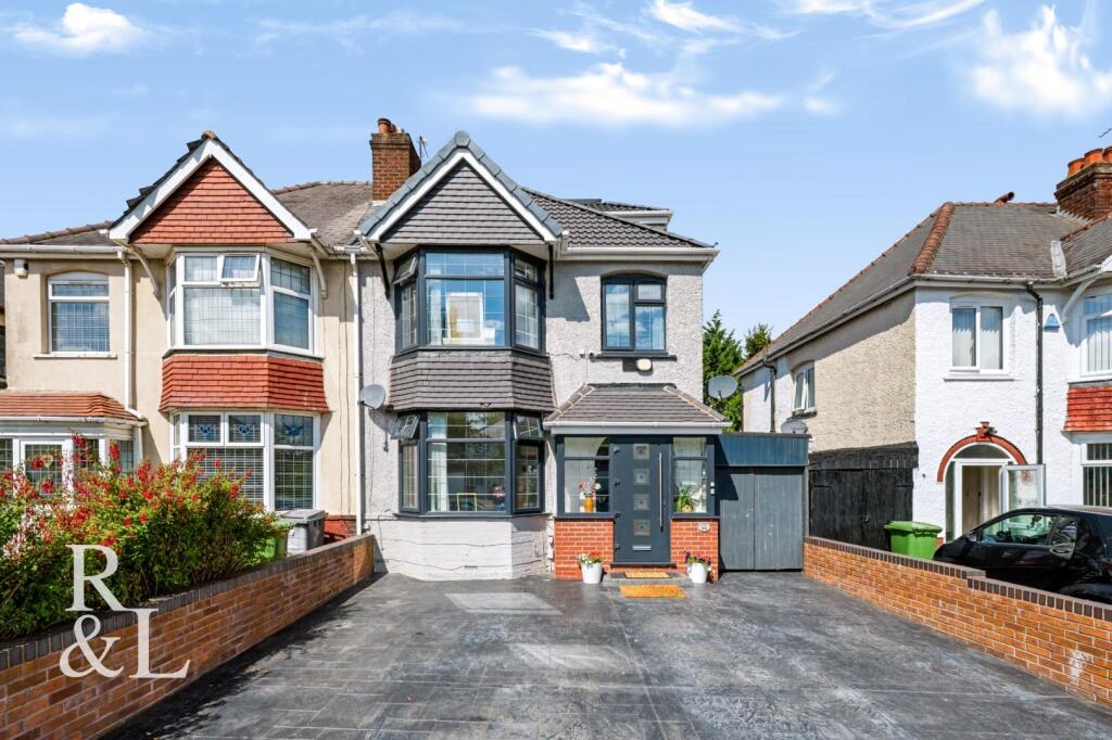 Main image of property: Oxbarn Avenue, Bradmore, Wolverhampton