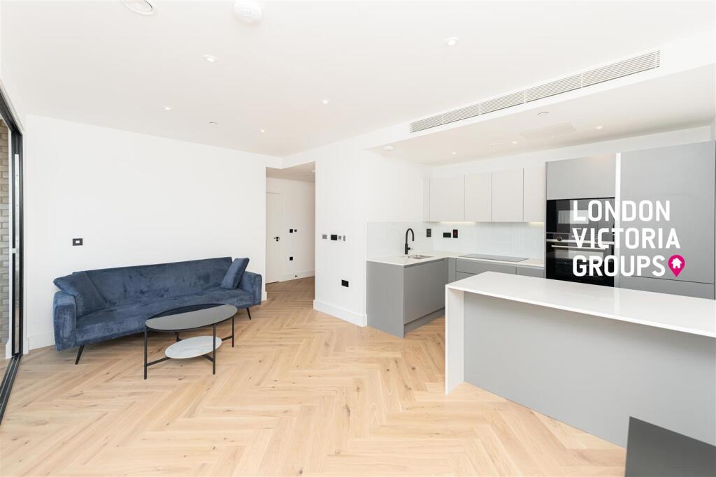 Apartment in London - View 5
