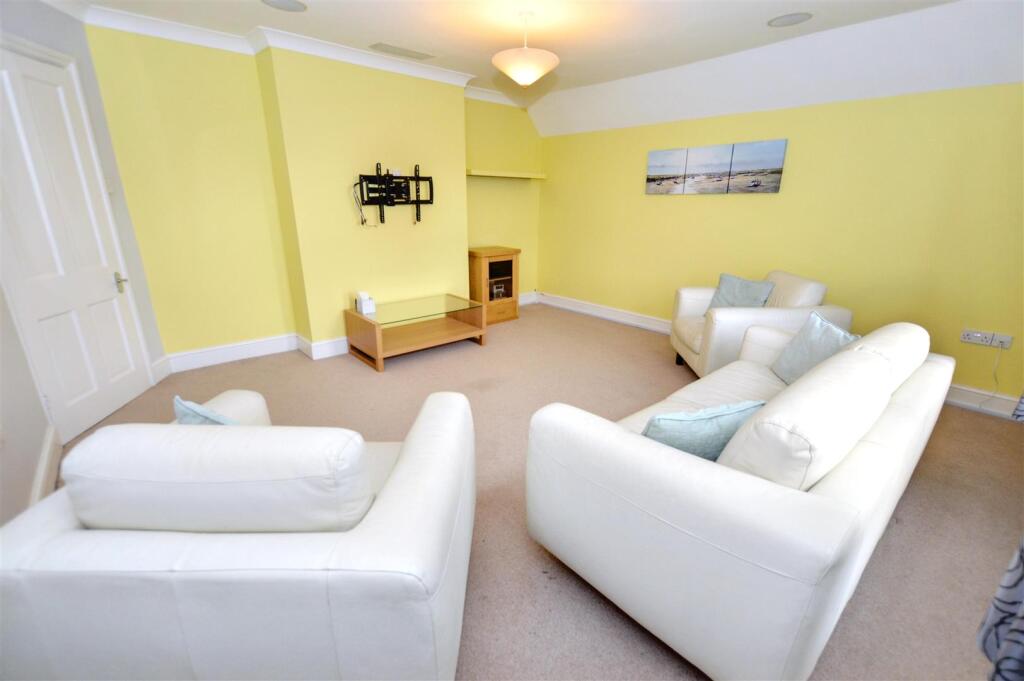 Apartment in Sheringham - View 3