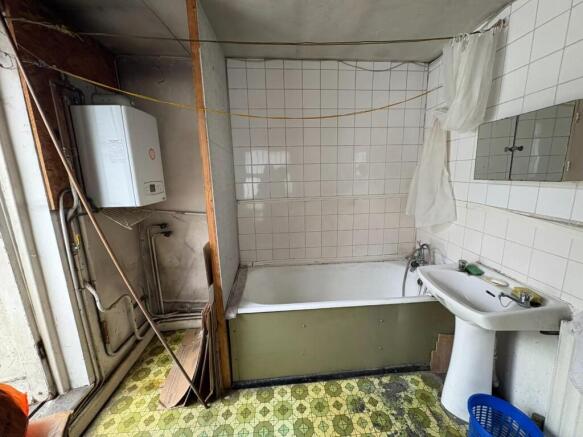 Bathroom.JPEG