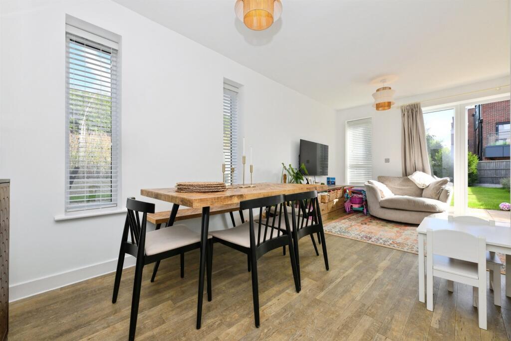 House in Stevenage - More