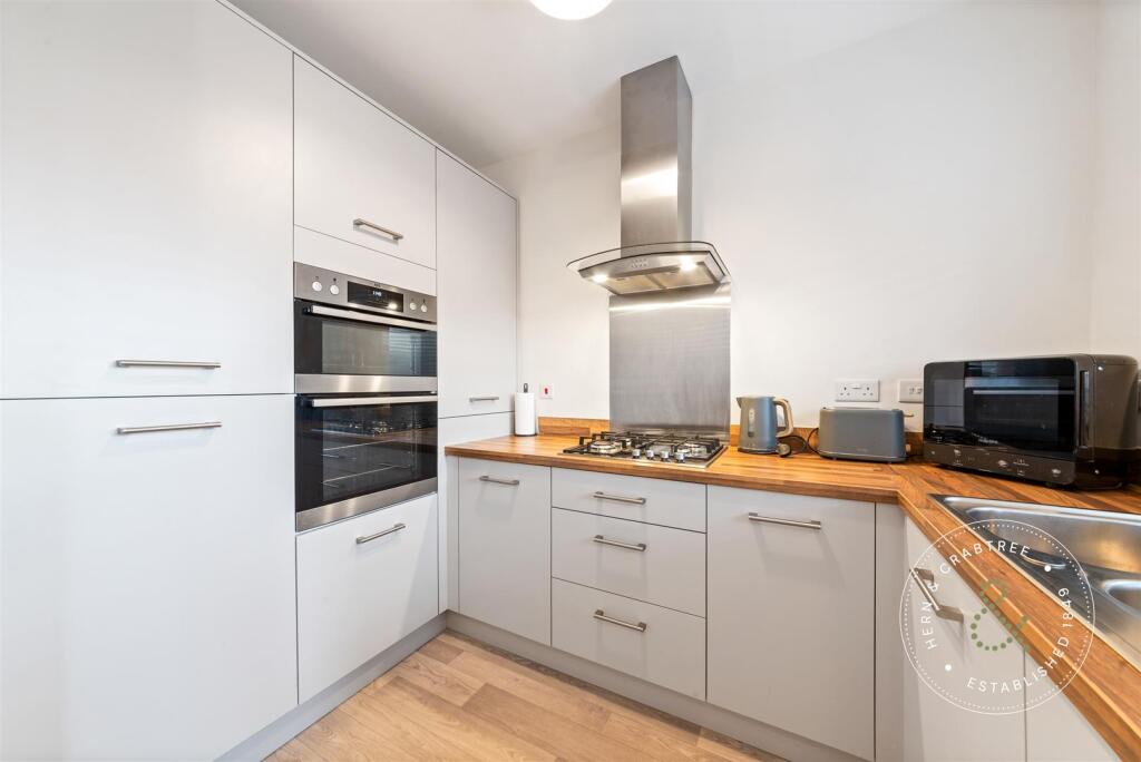 House in Cardiff, Fairwater - View 5