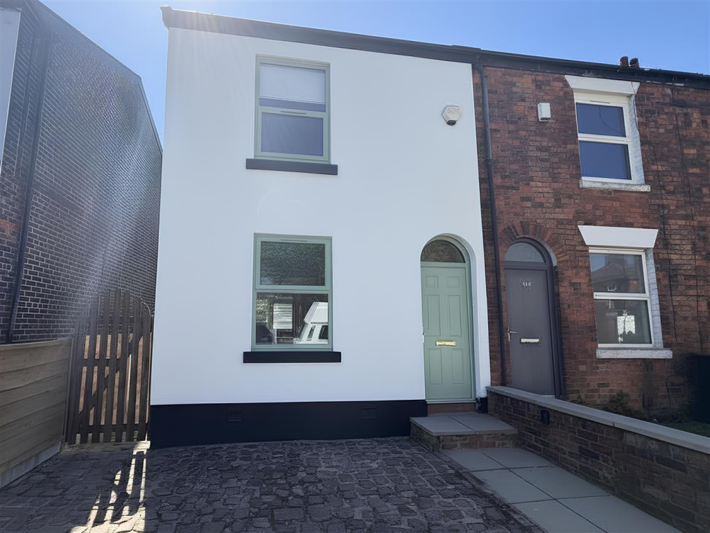 Main image of property: Buxton Road, Great Moor, Stockport