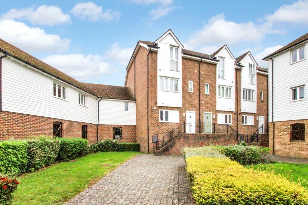 Main image of property: Medway Court, Aylesford, Kent, ME20