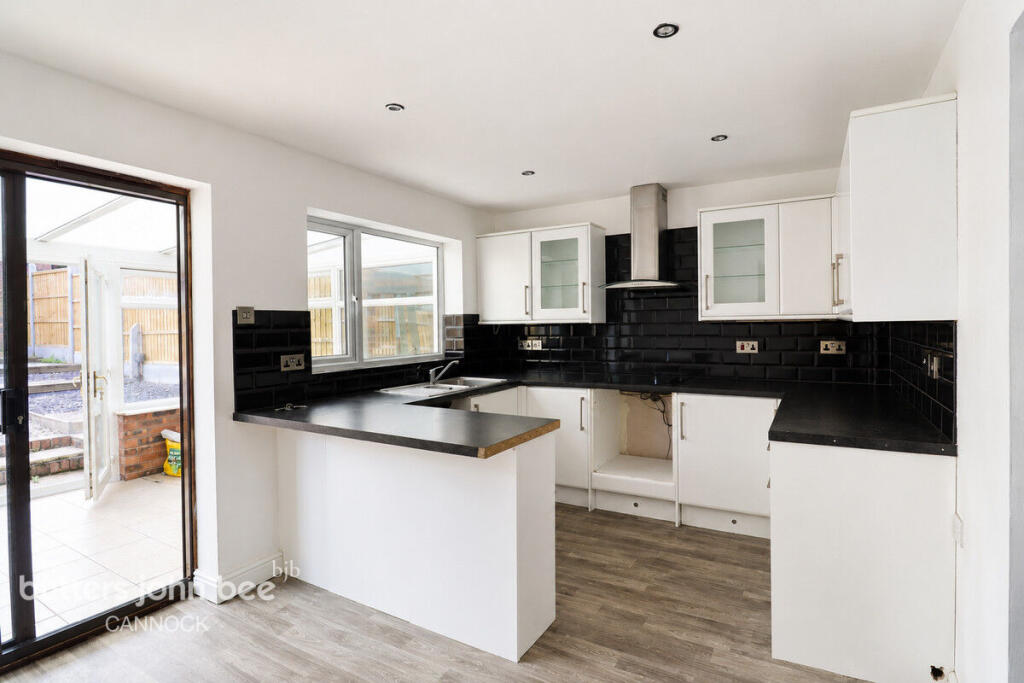 House in Oakengates, Ketley Bank, Trench Lock - View 5