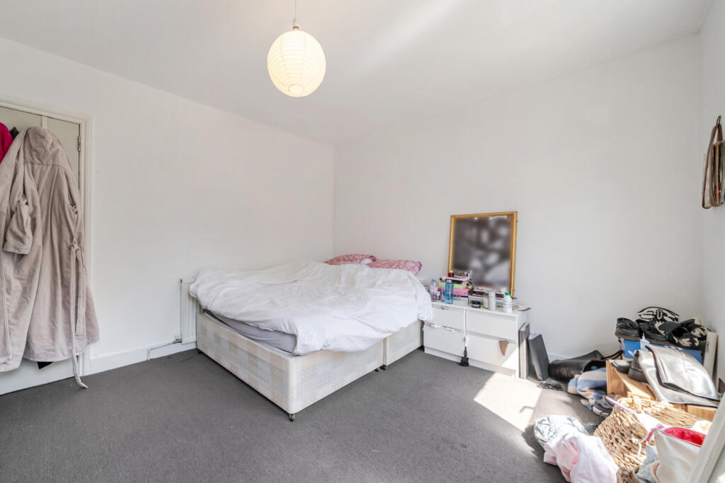 Apartment in London - View 5