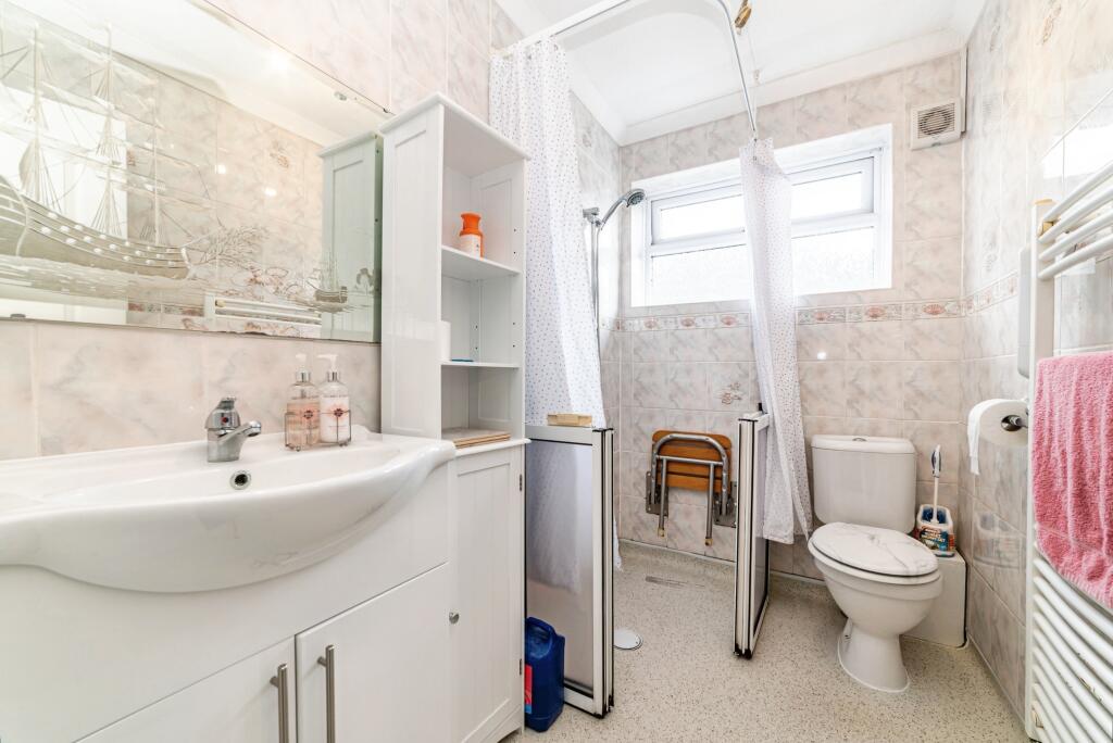 House in Basingstoke and Deane, Basingstoke - View 5