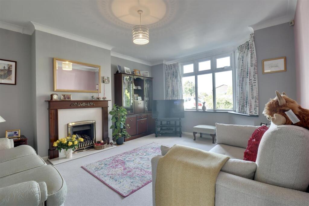 House in Portsmouth, Hilsea - View 2