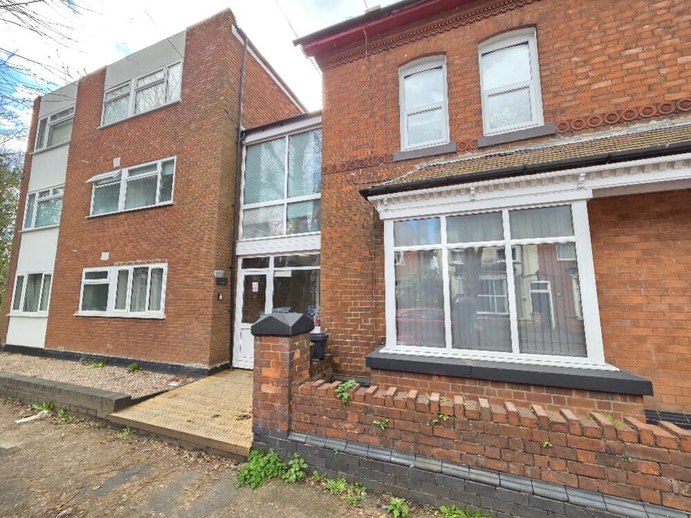 Main image of property: 22 Melbourne Road, Halesowen, West Midlands, B63