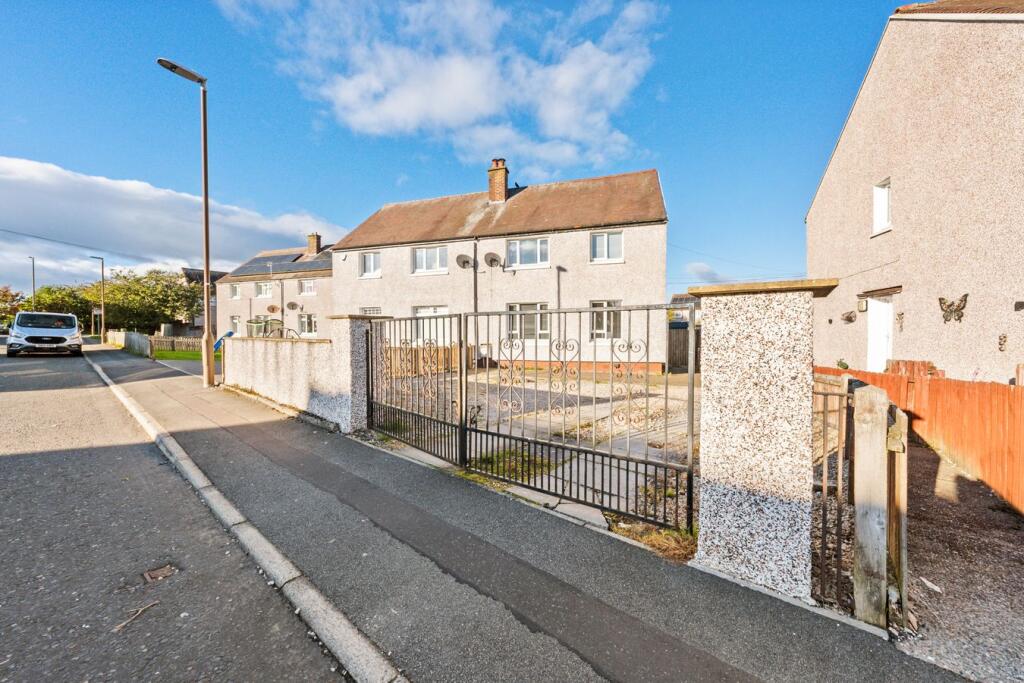 3-bed semi-detached on Burns Terrace, Cowie, Stirling, FK7, £155,000