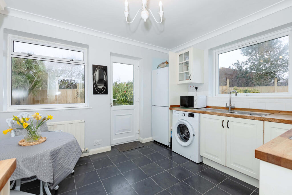House in Worthing, Broadwater - View 4